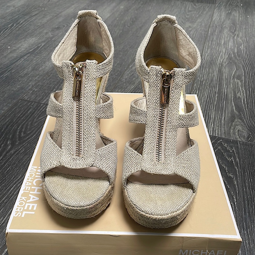 MICHAEL Michael Kors Damita Wedge